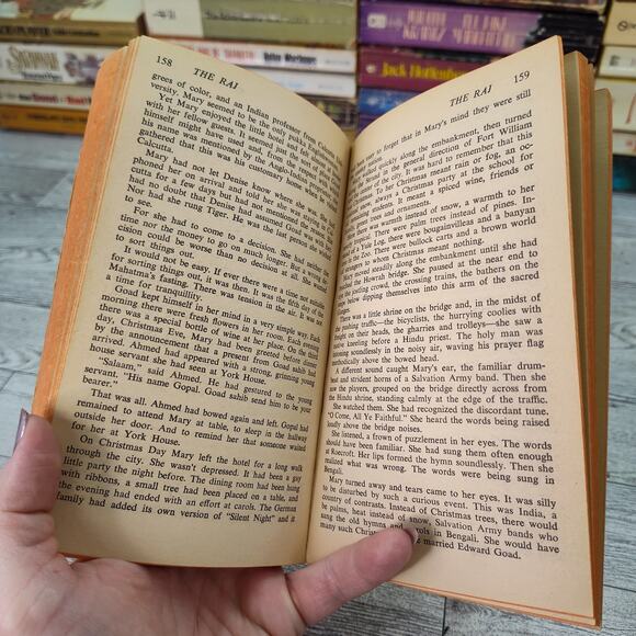 The Raj by Donald Robinson 1972 Fawcett Crest Historical Romance Adventure PB - Picture 2 of 12